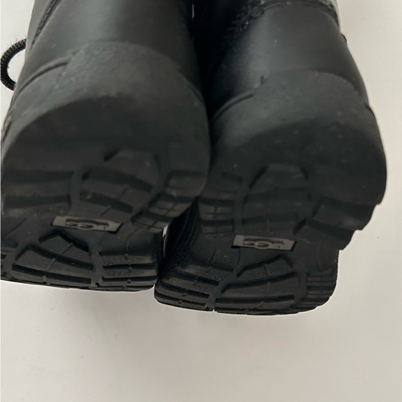 Boy’s Ugg Black Butte Rubber Suede Water resistance Snow Winter Boots size 12 - Picture 7 of 14